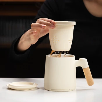Офисная чашка Yipin Qiantang ceramic cup для разделения чая для мужчин с крышкой и фильтром, специально изготовленная на заказ для личных чайных чашек.
